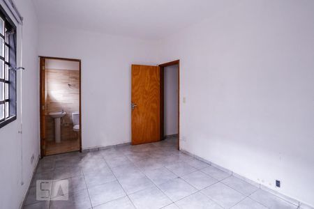 Suíte 1 de casa para alugar com 2 quartos, 64m² em Vila Romana, São Paulo