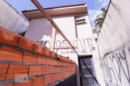 Casa para alugar com 64m², 2 quartos e sem vaga Casa para alugar com 64m², 2 quartos e sem vagaCorredor