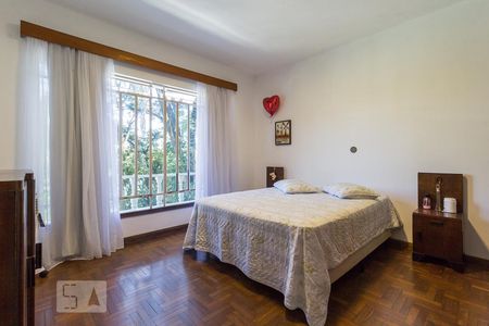 Casa à venda com 600m², 3 quartos e 7 vagasQuarto 1