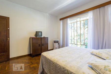 Casa à venda com 600m², 3 quartos e 7 vagasQuarto 1