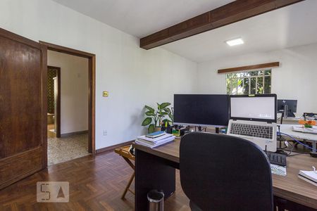 Casa à venda com 600m², 3 quartos e 7 vagasQuarto 3 