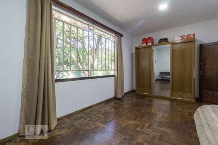 Casa à venda com 600m², 3 quartos e 7 vagasQuarto 2