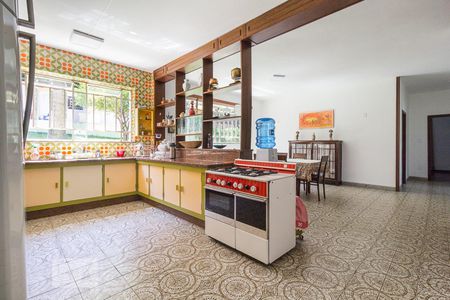 Casa à venda com 600m², 3 quartos e 7 vagasBanheiro