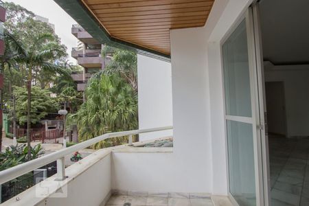 Varanda de apartamento à venda com 3 quartos, 123m² em Vila Suzana, São Paulo
