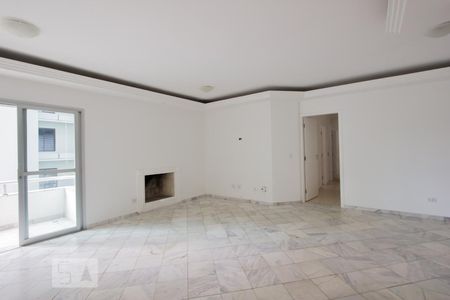 Sala de apartamento à venda com 3 quartos, 123m² em Vila Suzana, São Paulo