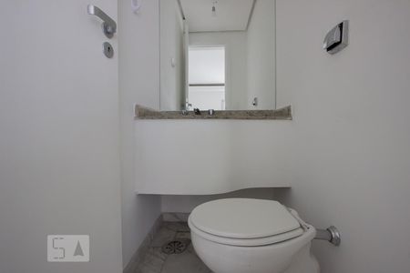 Lavabo de apartamento à venda com 3 quartos, 123m² em Vila Suzana, São Paulo