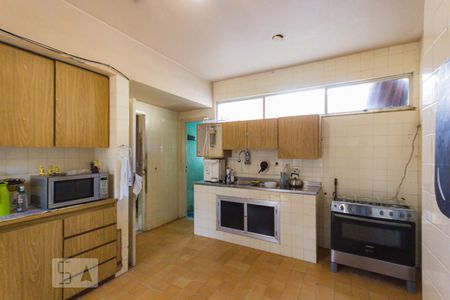 Casa à venda com 450m², 6 quartos e 1 vagaCozinha