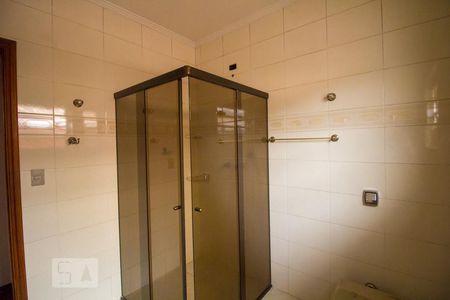 Casa à venda com 250m², 4 quartos e 4 vagasBanheiro