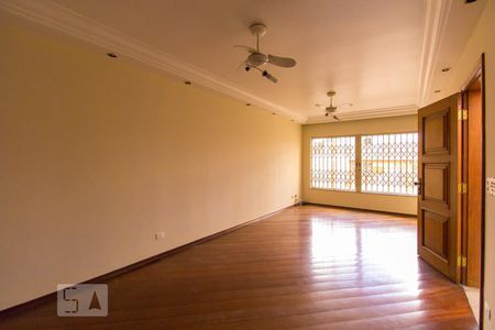 Sala de casa à venda com 4 quartos, 250m² em Vila Barreto, São Paulo