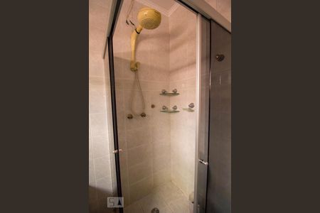 Casa à venda com 250m², 4 quartos e 4 vagasBanheiro Quarto 3 - Suíte