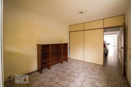 Casa à venda com 250m², 4 quartos e 4 vagasQuarto Edícula