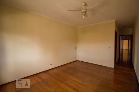 Casa à venda com 250m², 4 quartos e 4 vagasQuarto 3 - Suíte