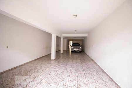 Casa à venda com 250m², 4 quartos e 4 vagasGaragem