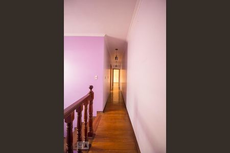 Casa à venda com 250m², 4 quartos e 4 vagasCorredor