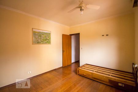 Casa à venda com 250m², 4 quartos e 4 vagasQuarto 2