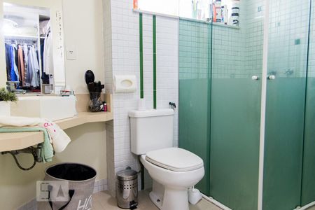 Casa à venda com 144m², 3 quartos e 2 vagasBanheiro Suíte 2