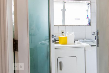 Casa à venda com 144m², 3 quartos e 2 vagasÁrea de Serviço