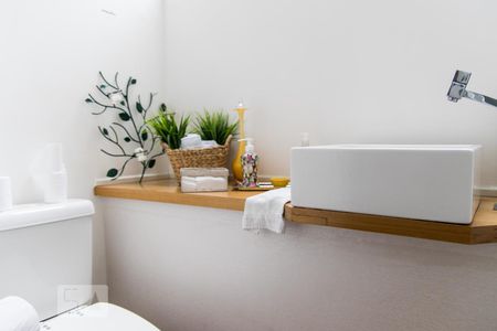 Lavabo de casa à venda com 3 quartos, 144m² em Vila Scarpelli, Santo André