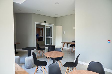 Apartamento para alugar com 53m², 2 quartos e 1 vaga Apartamento para alugar com 53m², 2 quartos e 1 vagaÁrea comum - Salão de festas