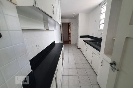 Apartamento para alugar com 170m², 4 quartos e 1 vaga Apartamento para alugar com 170m², 4 quartos e 1 vagaCozinha