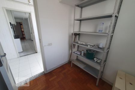 Apartamento para alugar com 170m², 4 quartos e 1 vaga Apartamento para alugar com 170m², 4 quartos e 1 vagaQuarto de Serviço 2