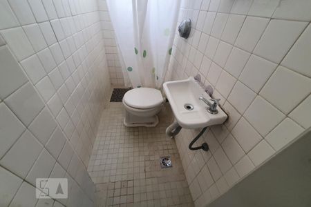 Apartamento para alugar com 170m², 4 quartos e 1 vaga Apartamento para alugar com 170m², 4 quartos e 1 vagaBanheiro de Serviço