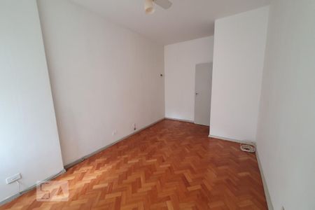 Apartamento para alugar com 170m², 4 quartos e 1 vaga Apartamento para alugar com 170m², 4 quartos e 1 vagaQuarto 4
