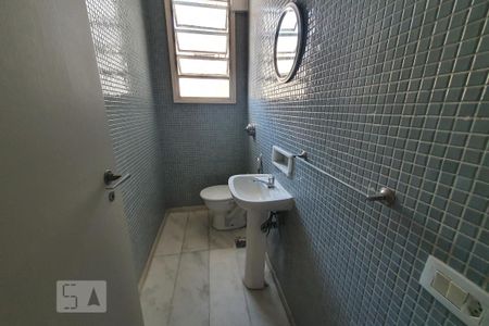 Apartamento para alugar com 170m², 4 quartos e 1 vaga Apartamento para alugar com 170m², 4 quartos e 1 vagaBanheiro