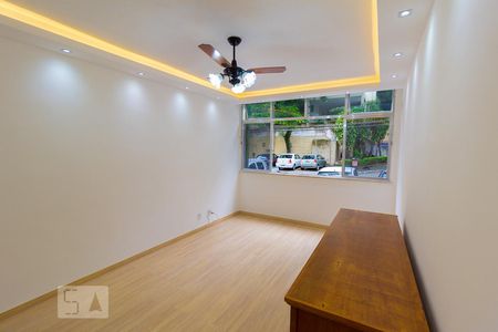 Sala de apartamento para alugar com 3 quartos, 70m² em Rocha, Rio de Janeiro