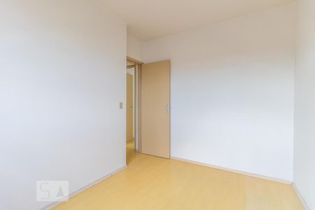 Quarto 02 de apartamento para alugar com 2 quartos, 60m² em Sítio Cercado, Curitiba