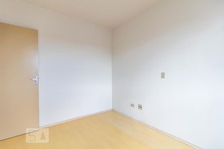 Quarto 02 de apartamento para alugar com 2 quartos, 60m² em Sítio Cercado, Curitiba