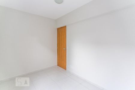 Apartamento para alugar com 76m², 3 quartos e sem vaga Apartamento para alugar com 76m², 3 quartos e sem vagaQuarto 3