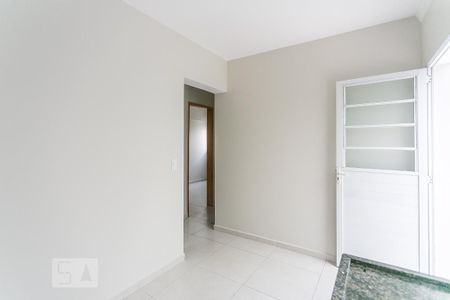 Apartamento para alugar com 76m², 3 quartos e sem vaga Apartamento para alugar com 76m², 3 quartos e sem vagaCozinha