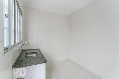 Cozinha de apartamento para alugar com 3 quartos, 76m² em Vila Lageado, São Paulo