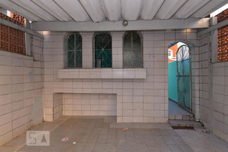 Casa à venda com 130m², 2 quartos e 1 vagaFachada