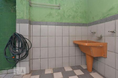 Casa à venda com 130m², 2 quartos e 1 vagaÁrea de Serviço