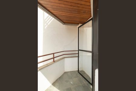 Apartamento à venda com 78m², 2 quartos e 1 vagaVaranda