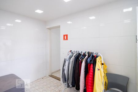 Casa à venda com 250m², 3 quartos e 2 vagas Casa à venda com 250m², 3 quartos e 2 vagasQuarto 2