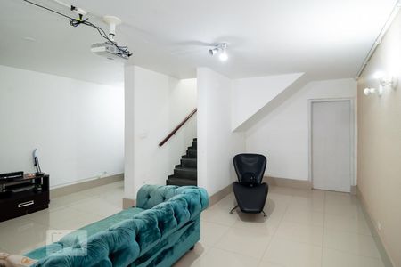 Sala de casa à venda com 3 quartos, 250m² em Santo Amaro, São Paulo