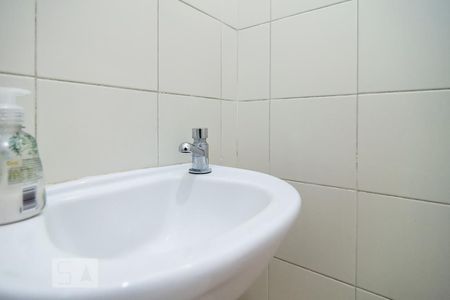 Casa à venda com 250m², 3 quartos e 2 vagas Casa à venda com 250m², 3 quartos e 2 vagasBanheiro Suíte