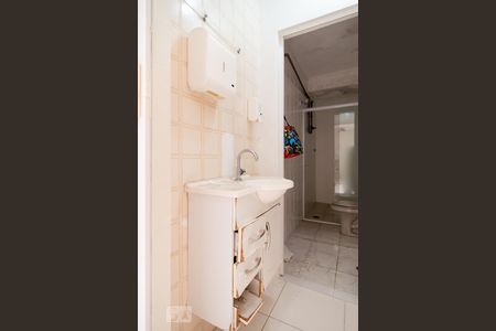 Casa à venda com 250m², 3 quartos e 2 vagas Casa à venda com 250m², 3 quartos e 2 vagasBanheiro Social