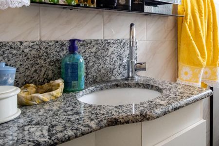 Casa à venda com 230m², 3 quartos e 4 vagasBanheiro da Suíte 1