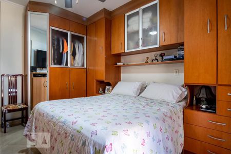 Casa à venda com 230m², 3 quartos e 4 vagasQuarto 1 - Suíte