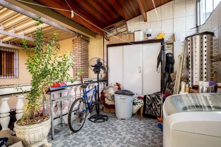 Casa à venda com 230m², 3 quartos e 4 vagasLavanderia