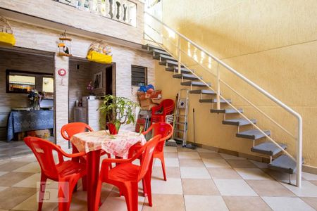 Casa à venda com 230m², 3 quartos e 4 vagasQuintal