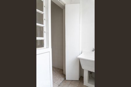 Area de serviço de apartamento à venda com 2 quartos, 60m² em Floresta, Porto Alegre