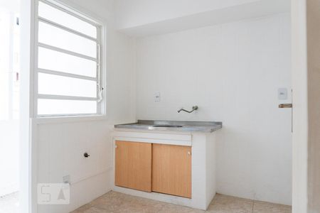 Cozinha de apartamento à venda com 2 quartos, 60m² em Floresta, Porto Alegre