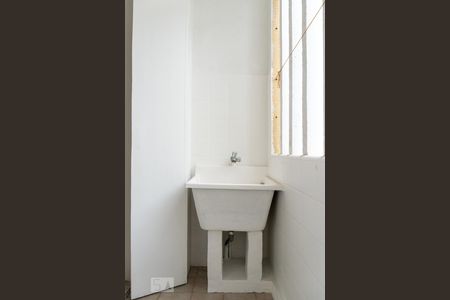 Area de serviço de apartamento à venda com 2 quartos, 60m² em Floresta, Porto Alegre