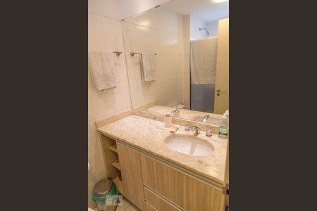 Apartamento à venda com 73m², 2 quartos e 1 vagaBanheiro Quarto 2