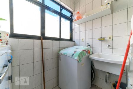 Apartamento à venda com 92m², 3 quartos e 2 vagas Apartamento à venda com 92m², 3 quartos e 2 vagasÁrea de Serviço